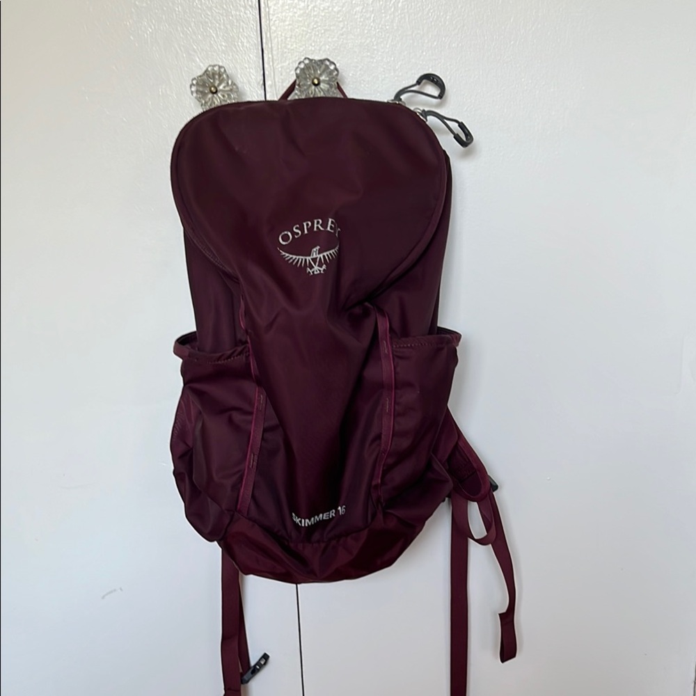 Osprey Skimmer 16 Daypack in Burgundy